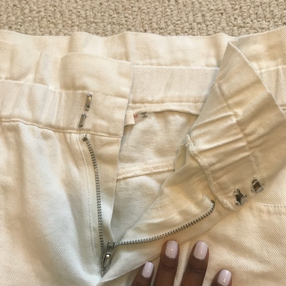 NEW White Cotton High-Waist Mini Skirt - Picture 3 of 5